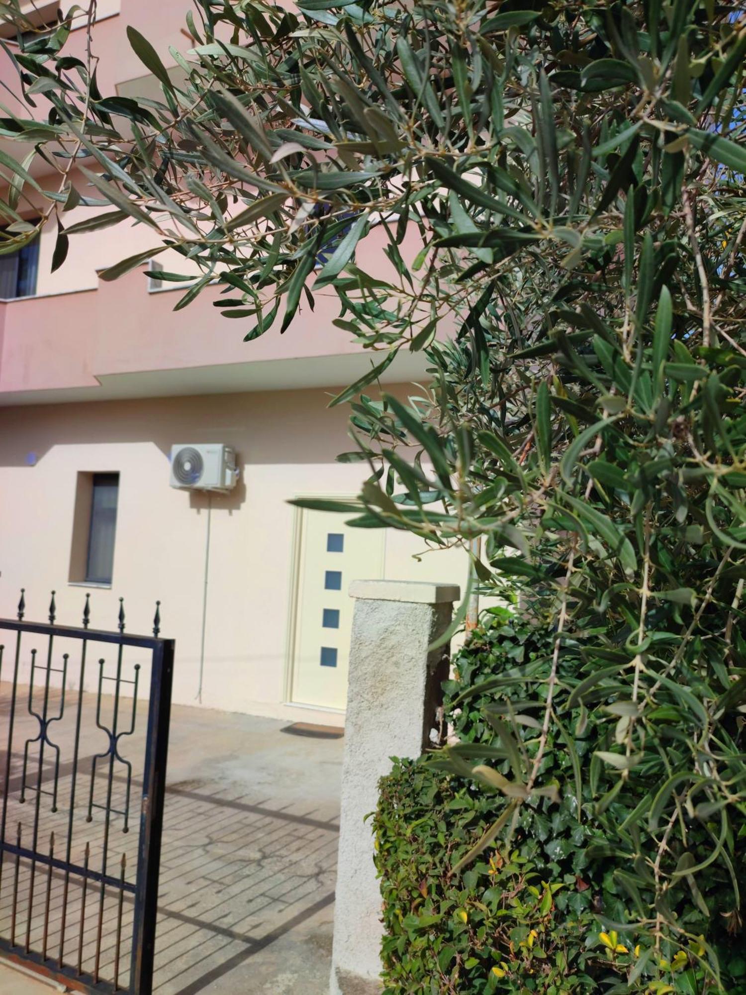 Bp Beach Apartments Golem  Esterno foto