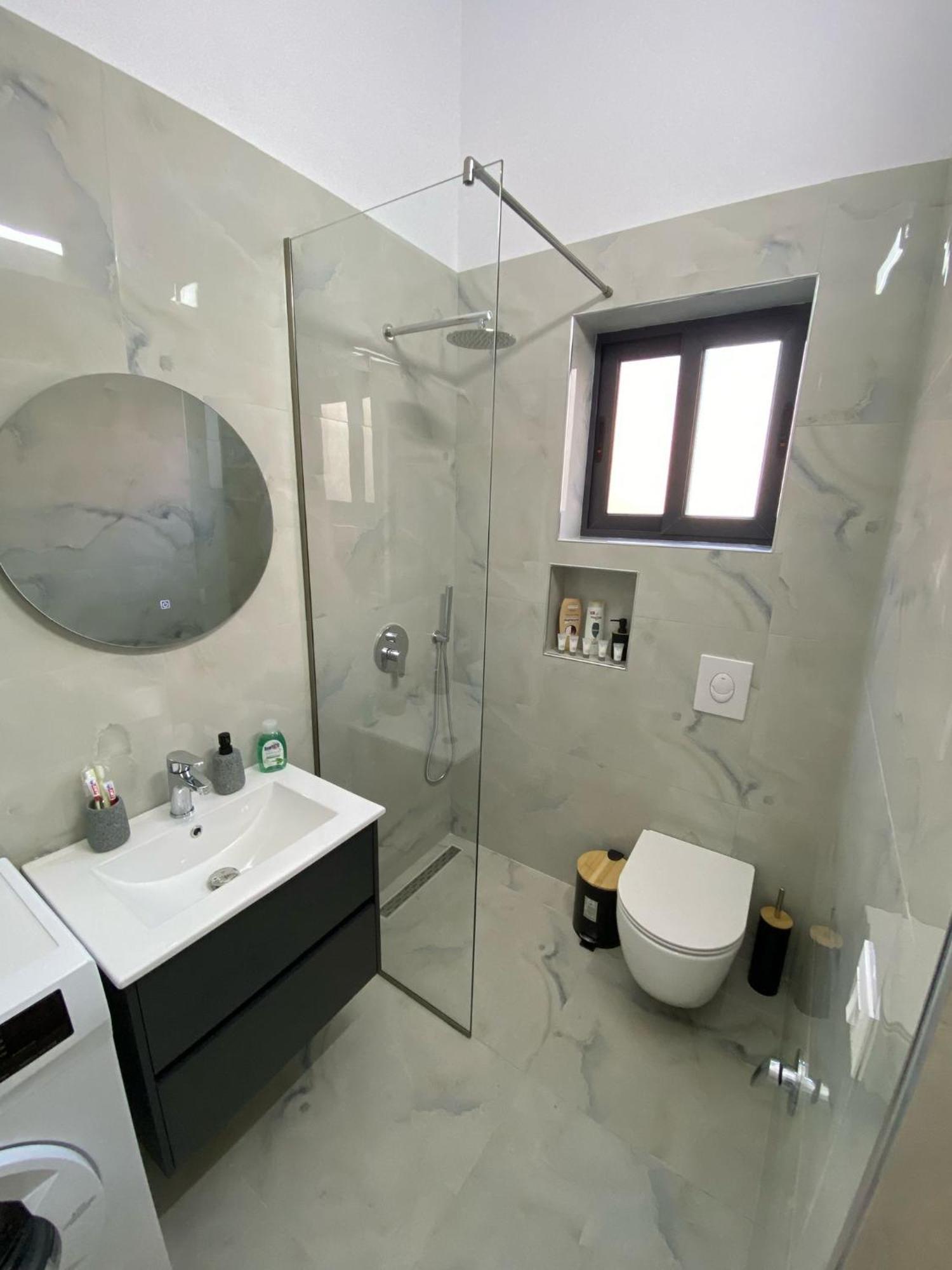Bp Beach Apartments Golem  Esterno foto
